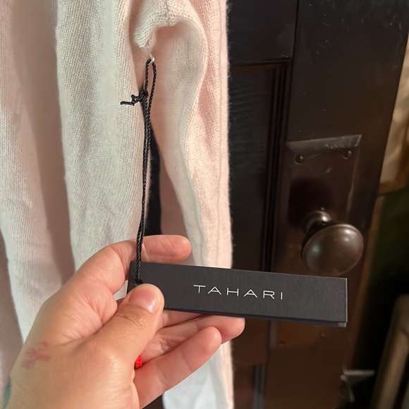 Tahari pure luxe 100% cashmere sweater - Picture 4 of 4